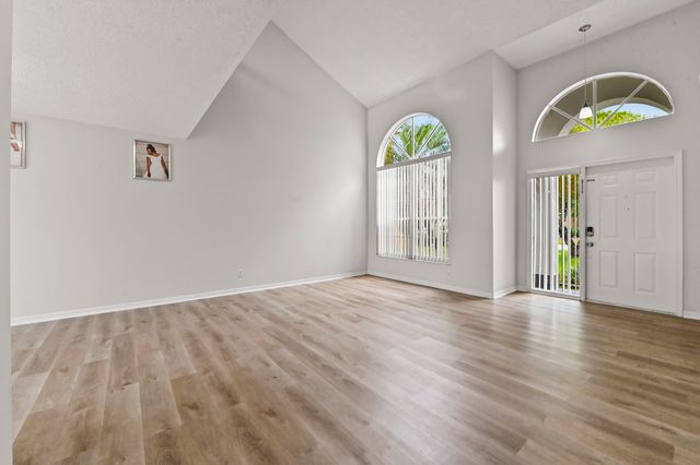 7581 BRISTOL BAY Lane, Lake Worth, FL 33467