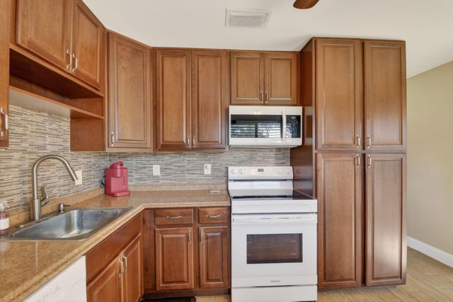 1544 Palmland Drive, Boynton Beach, FL 33436