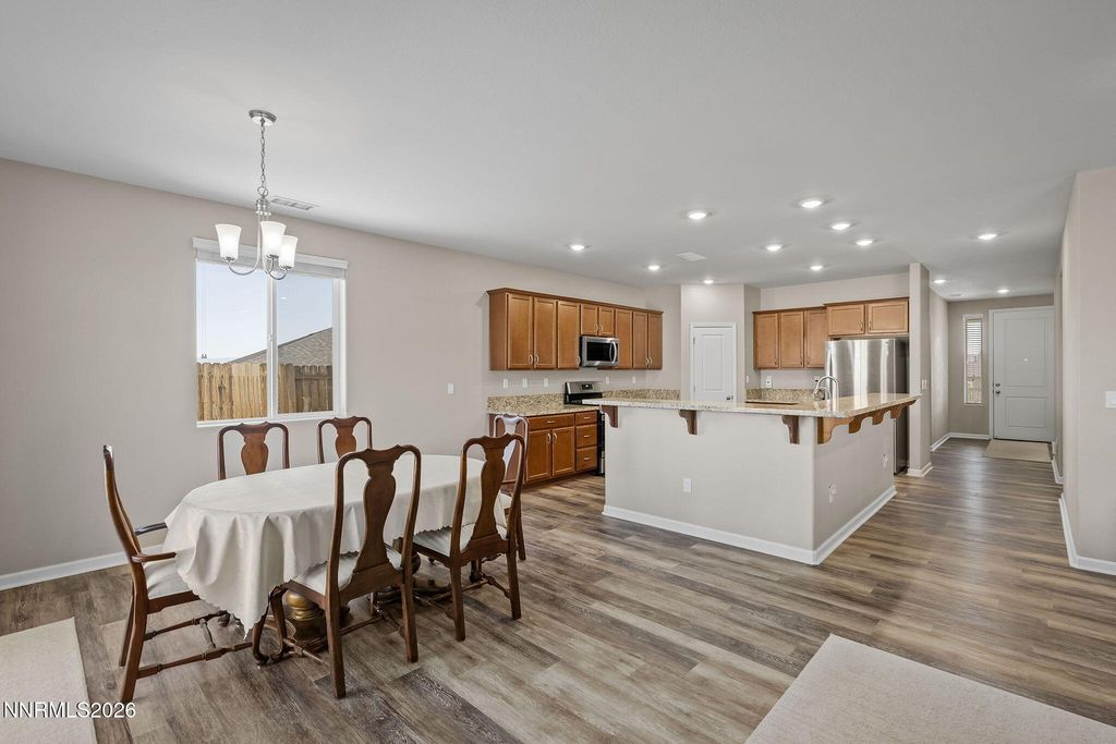 Image 11 of property listing at 556 Beckwourth Drive, Reno, NV 89506