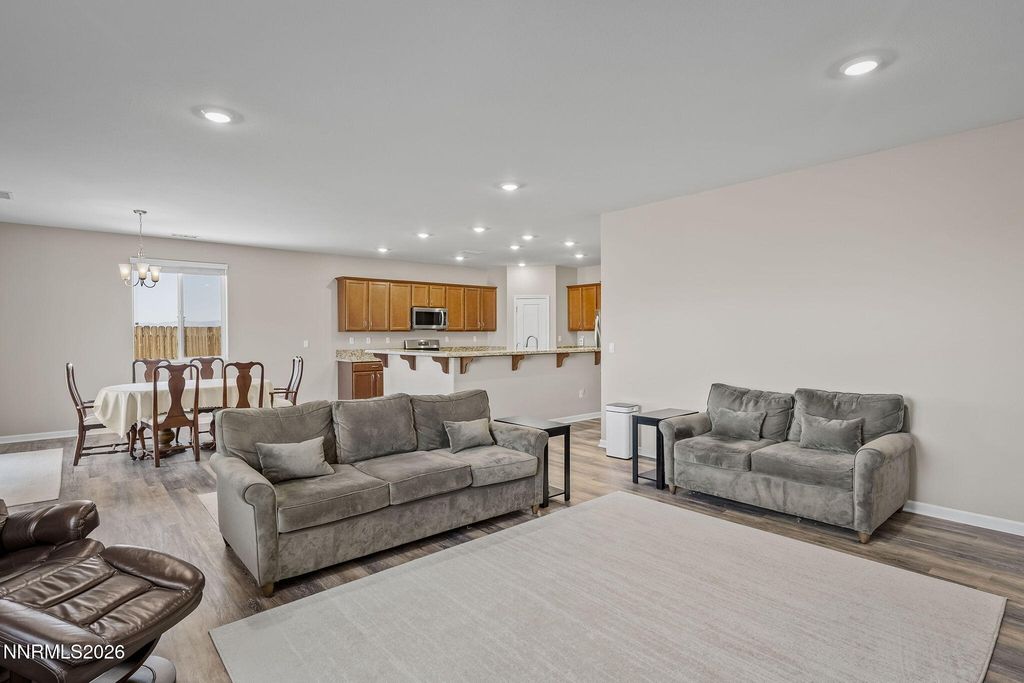 Image 6 of property listing at 556 Beckwourth Drive, Reno, NV 89506