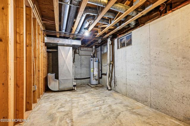 572 Davids Court, Lakewood, NJ 08701