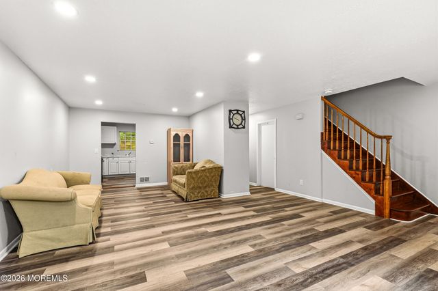 572 Davids Court, Lakewood, NJ 08701