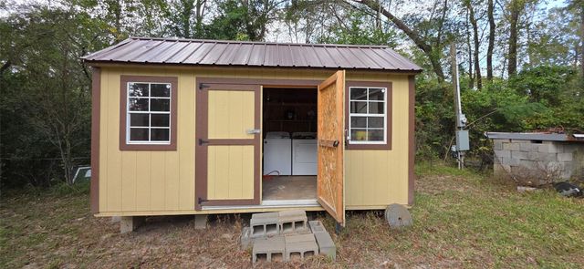 149 Green Street, New Caney, TX 77357