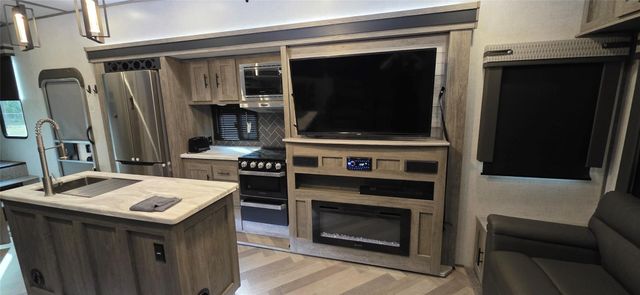 149 Green Street, New Caney, TX 77357