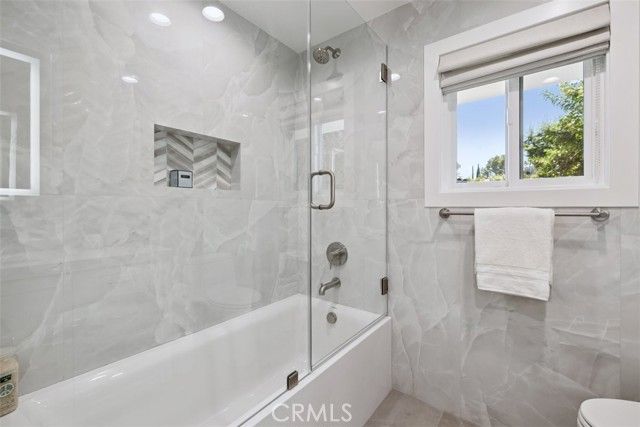 23440 Park Hacienda, Calabasas, CA 91302