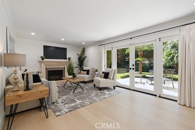 23440 Park Hacienda, Calabasas, CA 91302