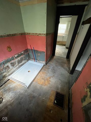 325 Harlan, Indianapolis, IN 46201