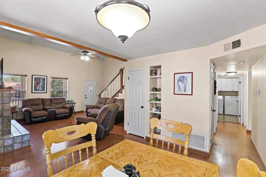 Image 10 of property listing at 107 W SHERWOOD Drive, Payson, AZ 85541