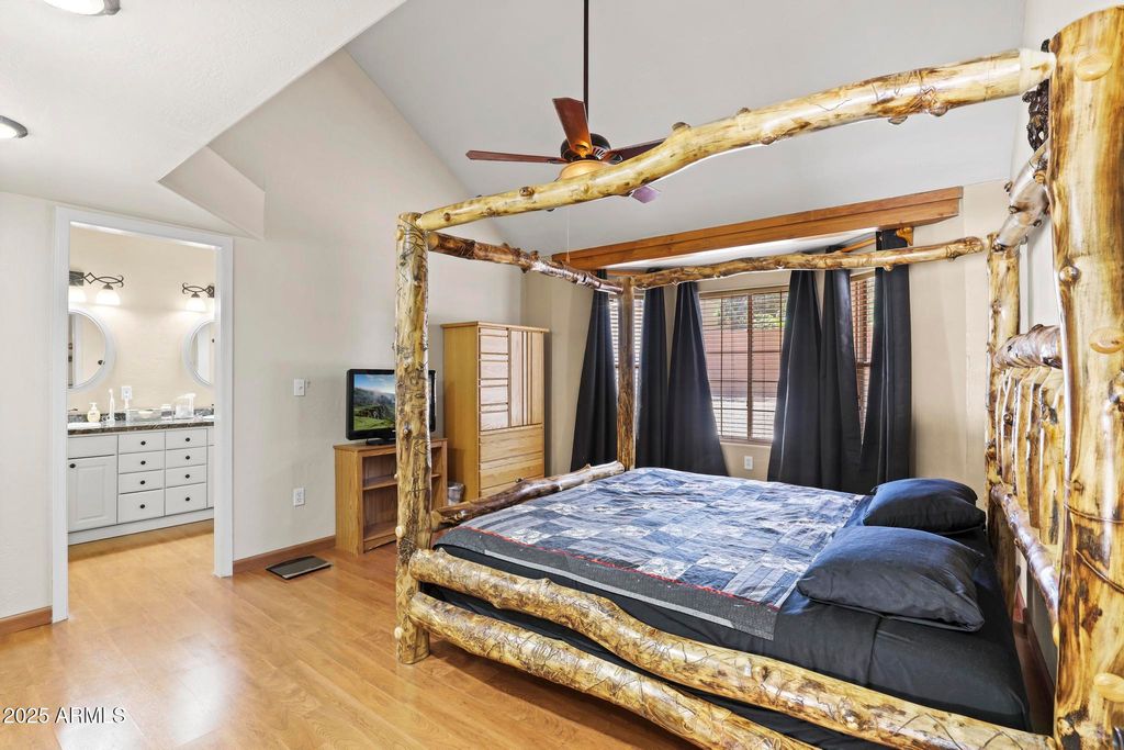 Image 14 of property listing at 107 W SHERWOOD Drive, Payson, AZ 85541