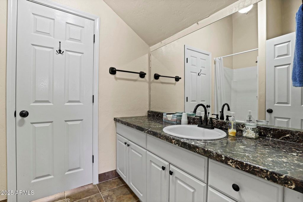 Image 21 of property listing at 107 W SHERWOOD Drive, Payson, AZ 85541