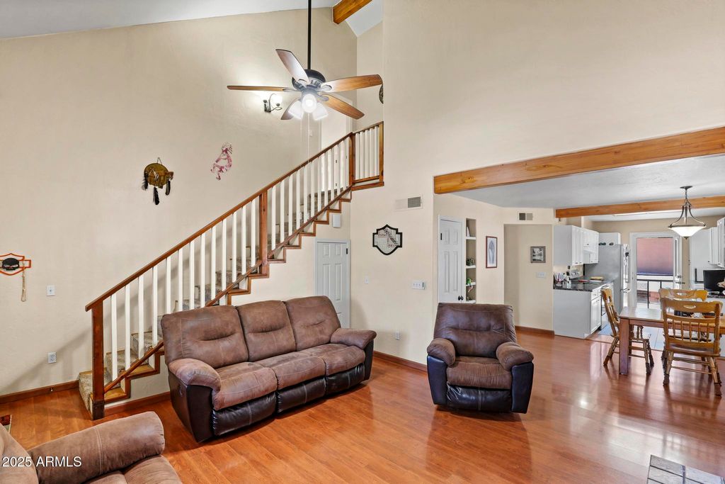 Image 7 of property listing at 107 W SHERWOOD Drive, Payson, AZ 85541