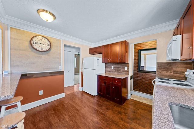 34605 Glen Drive, Eastlake, OH 44095
