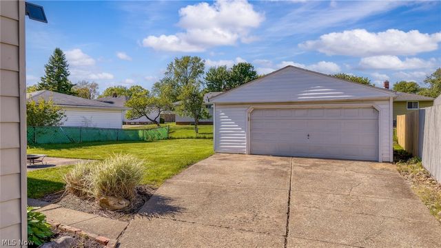 34605 Glen Drive, Eastlake, OH 44095