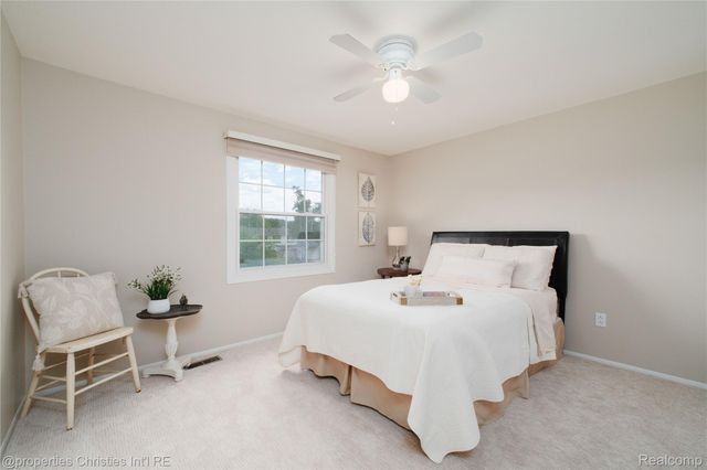 21865 N Center Street, Novi, MI 48167