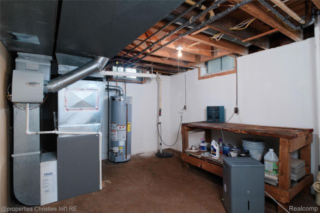 21865 N Center Street, Novi, MI 48167