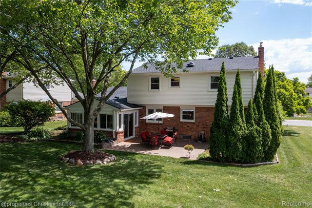 21865 N Center Street, Novi, MI 48167