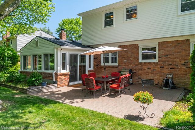 21865 N Center Street, Novi, MI 48167