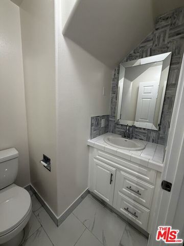 121 S Rampart Boulevard 3, Los Angeles, CA 90057