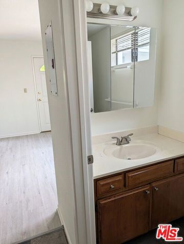 3988 Moore Street 5, Los Angeles, CA 90066