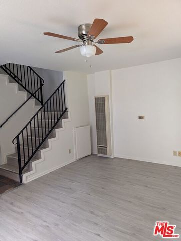 3988 Moore Street 5, Los Angeles, CA 90066