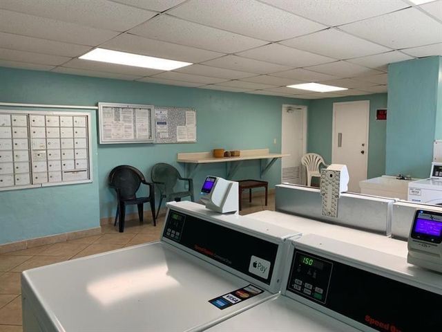 1407 NE 56th Street 312, Fort Lauderdale, FL 33334