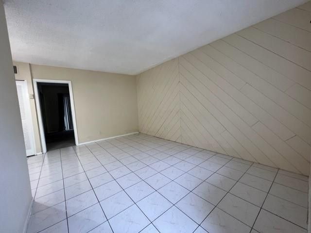 1407 NE 56th Street 312, Fort Lauderdale, FL 33334