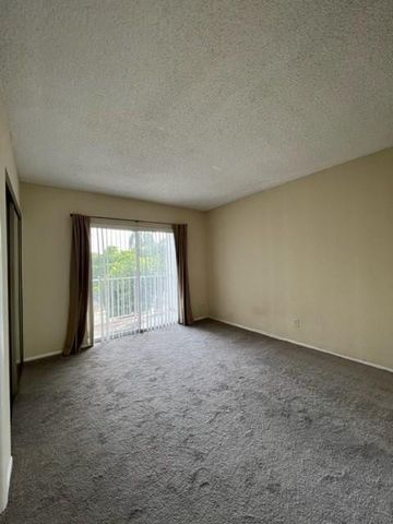 1407 NE 56th Street 312, Fort Lauderdale, FL 33334