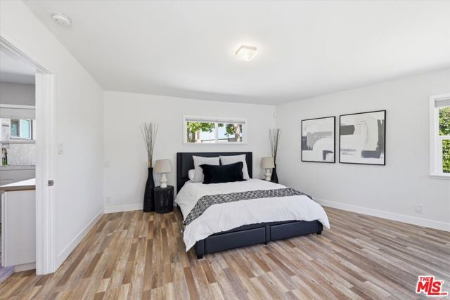 7822 Peach Avenue, Van Nuys (los Angeles), CA 91406