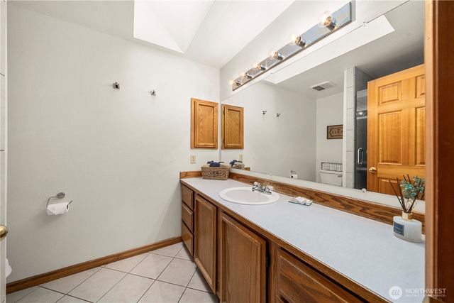 11116 204th Avenue Ct E, Bonney Lake, WA 98391