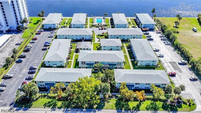 3340 N Key DR 2, North Fort Myers, FL 33903