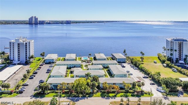 3340 N Key DR 2, North Fort Myers, FL 33903