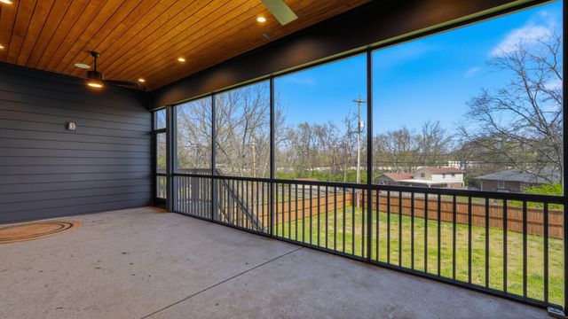 6412B Premier Dr, Nashville, TN 37209