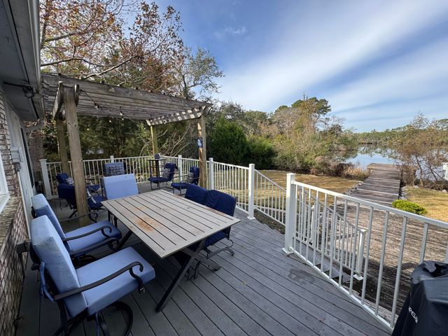 816 Bose Court, Mount Pleasant, SC 29464