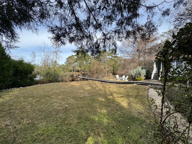 816 Bose Court, Mount Pleasant, SC 29464