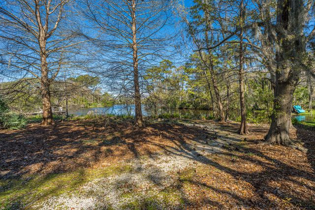 816 Bose Court, Mount Pleasant, SC 29464