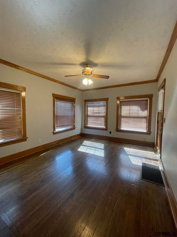 611 N 42 Street, Omaha, NE 68131