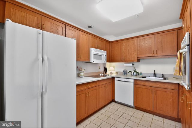 2307 WINDROW DR, Princeton, NJ 08540