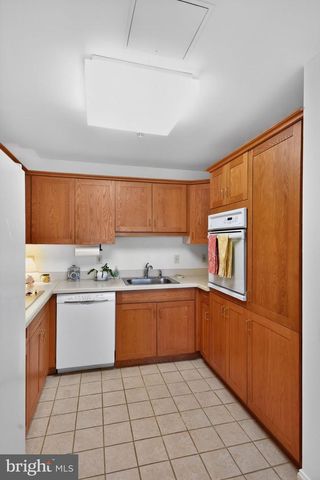 2307 WINDROW DR, Princeton, NJ 08540