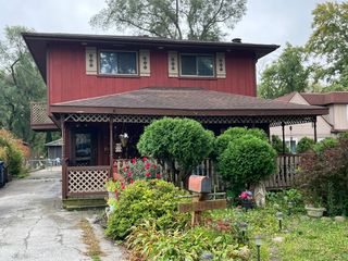 15213 Waverly Avenue, Midlothian, IL 60445