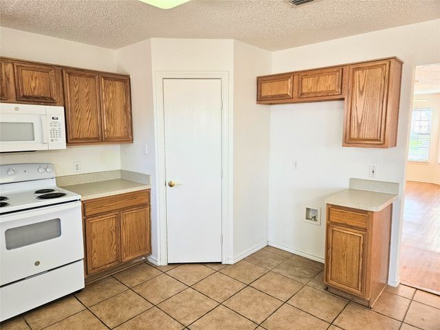 8405 Three Bars Drive, Fort Worth, TX 76179