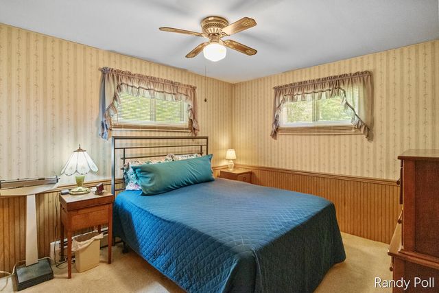 302 S Brooks Road S, Muskegon, MI 49442
