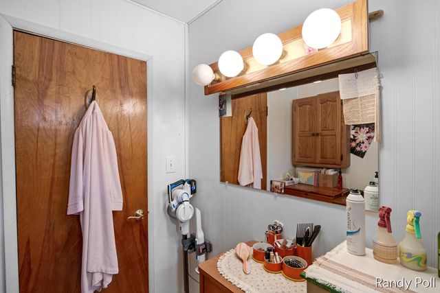 302 S Brooks Road S, Muskegon, MI 49442