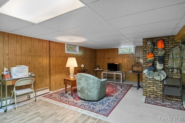 302 S Brooks Road S, Muskegon, MI 49442