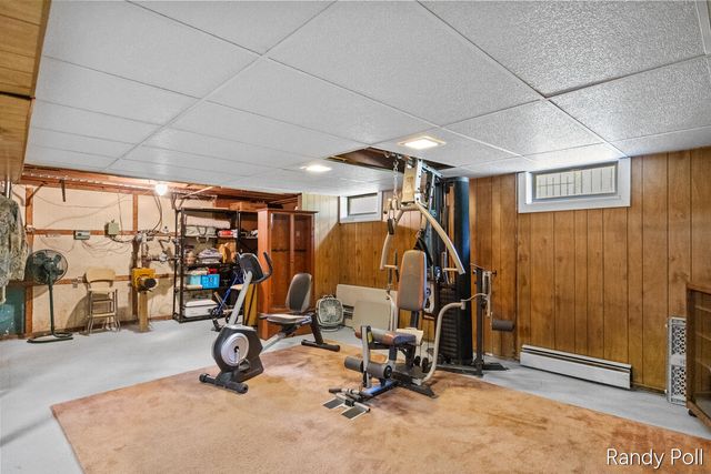 302 S Brooks Road S, Muskegon, MI 49442