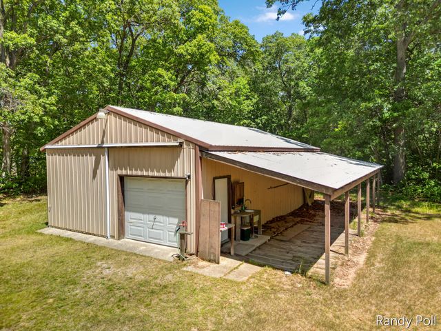 302 S Brooks Road S, Muskegon, MI 49442