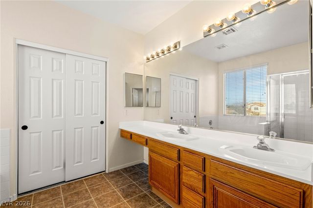 2570 Swans Chance Avenue, Henderson, NV 89052