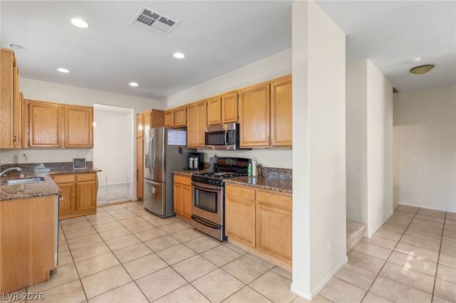 2570 Swans Chance Avenue, Henderson, NV 89052