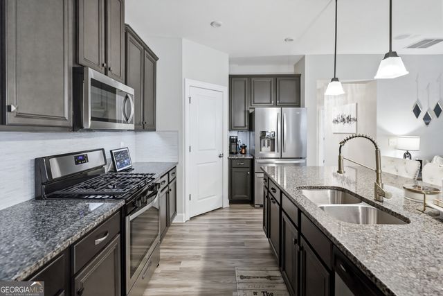 128 Grove View Road, Woodstock, GA 30189