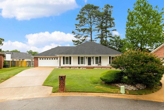 56 Waterside Cove, Maumelle, AR 72113