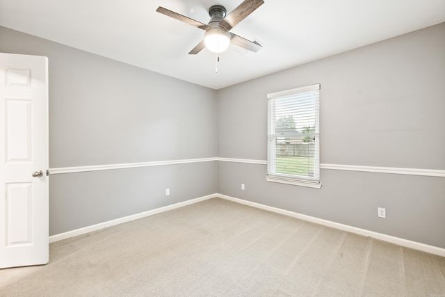 56 Waterside Cove, Maumelle, AR 72113